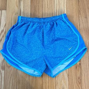 Nike tempo blue lined running shorts